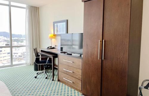 Kennedy Hotel | Courtyard by Marriott Guayaquil
