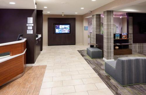 Ferry Pass Hotel | Courtyard by Marriott Pensacola