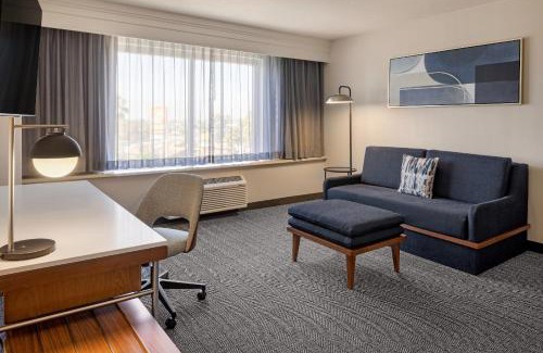 Walnut Valley Hotel | Courtyard by Marriott Baldwin Park