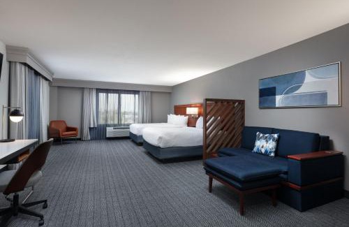 Old Town Hotel | Courtyard by Marriott Wichita at Old Town