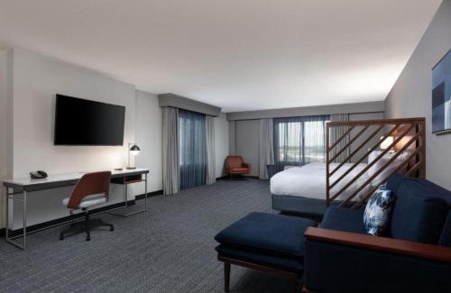 Old Town Hotel | Courtyard by Marriott Wichita at Old Town