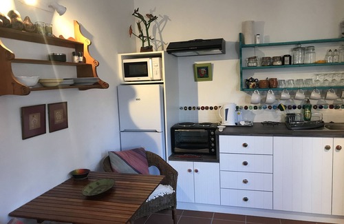 Muizenberg Cottage | Courtyard Cottage Muizenberg; Cosy Studio Apartment