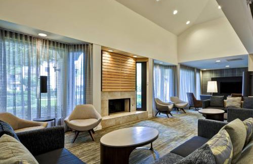 Dallas Design District Hotel | Courtyard Dallas Medical Market Center