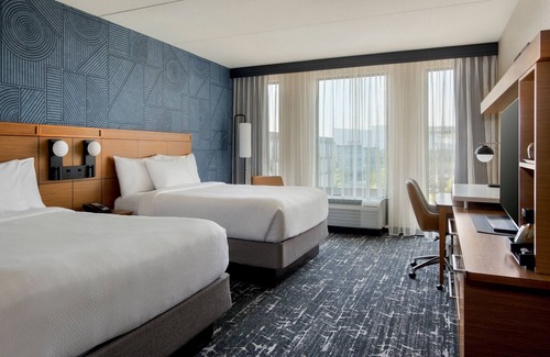 South Philadelphia Hotel | Courtyard Philadelphia South at The Navy Yard