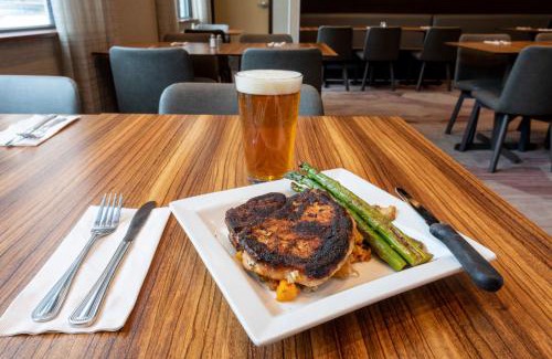 Historic Southwest Hotel | Courtyard Rochester Mayo Clinic Area/Saint Marys