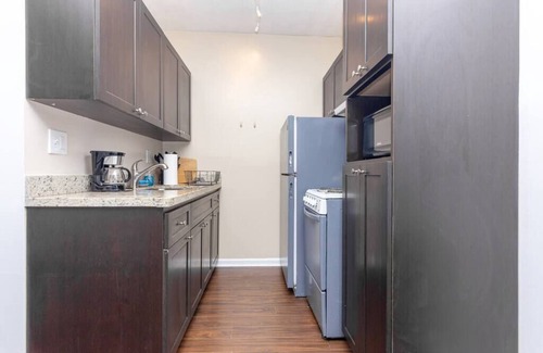 Little Haiti Apartment | Courtyard Studio Free parking near Wynwood & Design District.