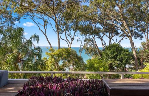 Noosa Heads Apartment | Cove Point Apartment 4 - Little Cove Dreaming