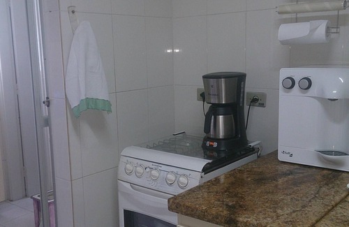 Enseada Condo | Cover with BBQ, close to beach and all trade