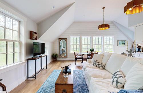 Boothbay Apartment | Coveside Carriage House