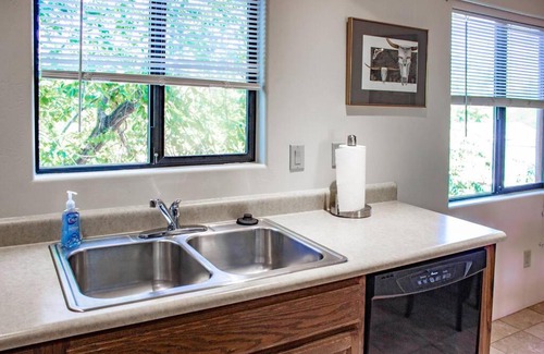 West Sedona Apartment | Cowboys & Angels - Classic Sedona style w/great location