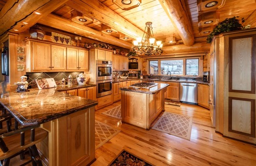 Somers Cabin | Coyote Bluff Estate
