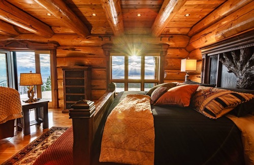 Somers Cabin | Coyote Bluff Estate