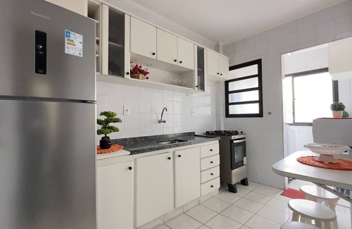 Guilhermina Apartment | Cozy Apartment 6 Minutes Walk from the Waterfront!