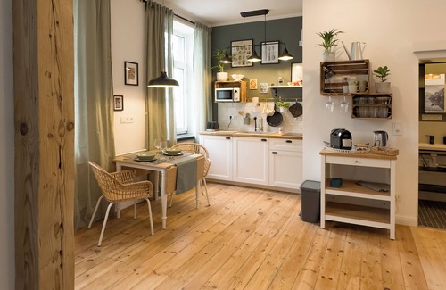 Kaiserslautern Apartment | COZEE - Cozy 2-room Apt. with Netflix