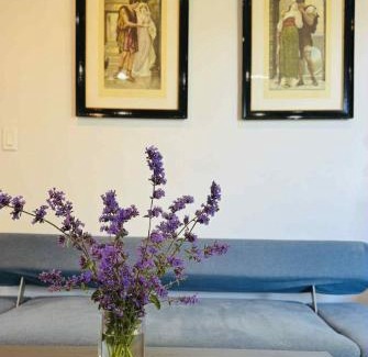 East Side Apartment | Cozoro 3 BEDROOMS Centre Vancouver