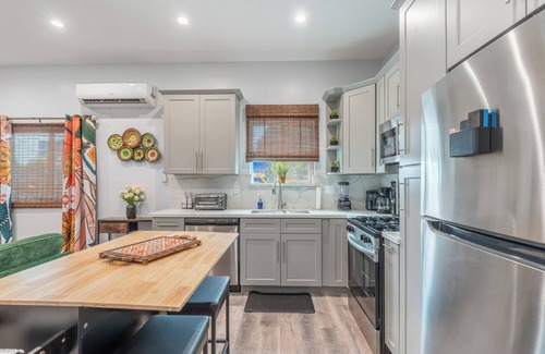Arleta House | Cozy 1/1 Abode with a Private Outdoor Oasis + Fire Pit
