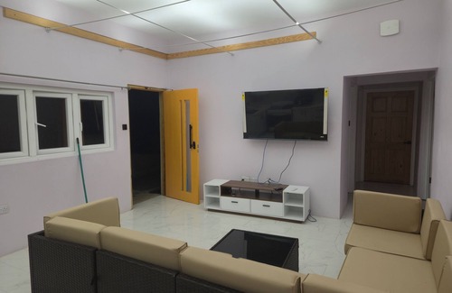 Calvigny Apartment | Cozy 1-bedroom apartment in beautiful Saint George with WiFi, AC