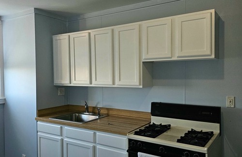 Delair Apartment | Cozy 1-bedroom apartment in Philadelphia - Off street parking & in building W/D