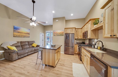 Flagstaff Apartment | Cozy 1-bedroom apartment in charming Flagstaff with Hot Tub, Wi-Fi and AC.