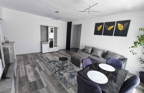 Ploiesti Apartment | Cozy 1-bedroom apartment in charming Ploiești with fitness room, AC