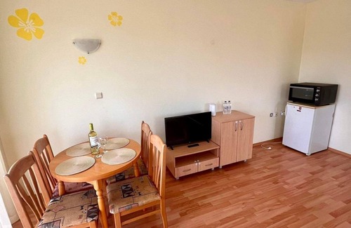 Tankovo Apartment | Cozy 1-bedroom apartment near Sunny Beach with pool, AC, WiFi
