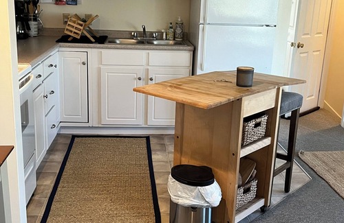Hampton Apartment | Cozy 1-bedroom apartment with AC, WiFi in serene Hampton