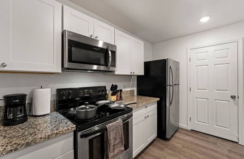Reno/Tahoe Airport Apartment | Cozy 1-bedroom apartment in soothing Reno with WiFi, AC
