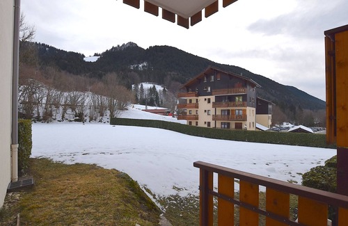 Bernex Apartment | Cozy 1-Bedroom Apt in Bernex - Ski-In/Ski-Out, WiFi, Pet-Friendly, Near Evian & Lake Geneva
