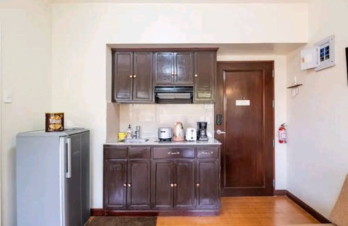 Baguio House | Cozy 1-Bedroom Building in Marvelous Baguio with WiFi. 5.4K ft above sea level.