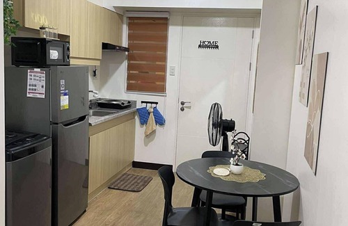 Project 4 Condo | Cozy 1-bedroom condo in Infina Towers Cubao Quezon City with AC