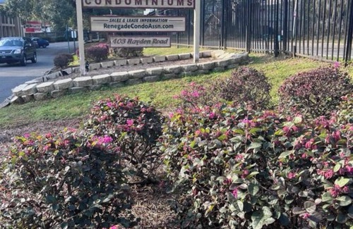 Tallahassee Condo | Cozy 1-bedroom condo across the street from FSU and Doak Campbell Stadium