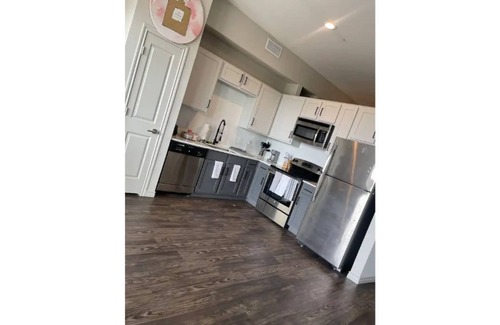 West Dallas House | Cozy 1 bedroom roof top pool