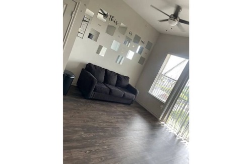 West Dallas House | Cozy 1 bedroom roof top pool
