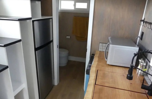 Deckers House | Cozy 1-bedroom Tiny House on Platte River with AC, WiFi