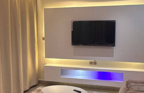 Pointe-Noire House | Cozy 1-bedroom with WiFi, AC near to the beach