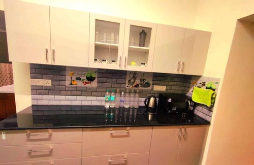 BTM Layout Apartment | Cozy 1 studio private bedroom in a shared apartment with WiFi, AC