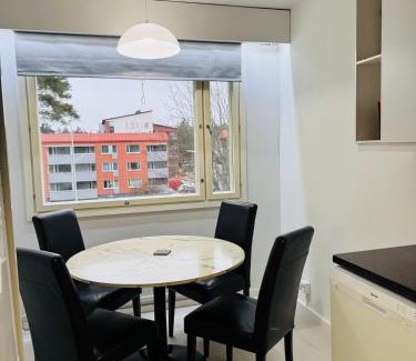 Tuusula Apartment | Cozy-15min to airport, free parking