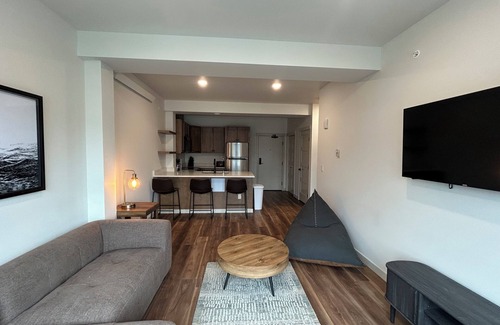 Ketchikan Apartment | Cozy 1BR/1BA in Ketchikan, near airport, shops & more—feels like home!