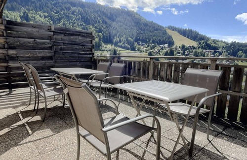 Les Carroz-d'Araches Apartment | Cozy 1BR + Alcove, WiFi, Parking, Near Slopes & Shops!
