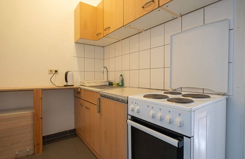 Meidling Apartment | Cozy 1BR Apt Comfortable Design/@ Schönbrunn