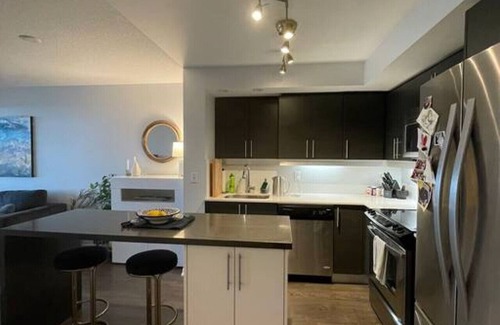 King West Village Condo | Cozy 1BR Trendy Condo in Liberty Village with Balcony