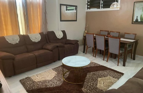 Adenta Apartment | Cozy 2 bedroom flat with pay tv, internet, easy access to shops and malls