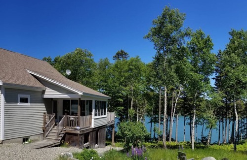 Roque Bluffs House | Cozy 2 bedroom 3 bathroom retreat
