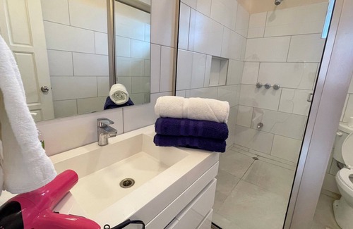 Port of Spain House | Cozy 2 Bedroom Apartment / Gated Community / Maraval