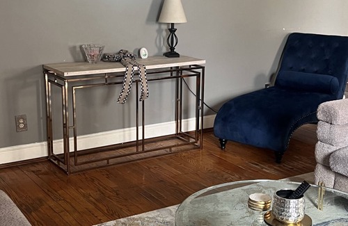 West Hartford Apartment | Cozy 2-bedroom apartment in charming West Hartford with WiFi