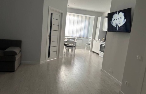 Riscani Apartment | Cozy 2-bedroom apartment in welcoming Chișinău with WiFi
