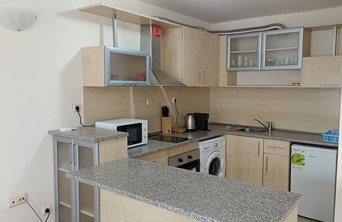 Nessebar New Town House | Cozy 2-bedroom apartment in welcoming Nessebur with AC, WiFi