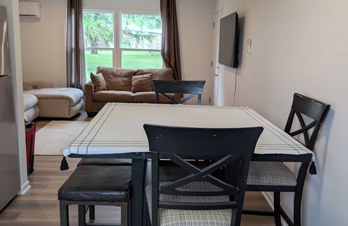 Sandwich Apartment | Cozy 2-bedroom apartment in welcoming Sandwich with AC