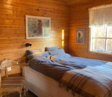 Akureyri House | Cozy 2 bedroom cottage with hot tub