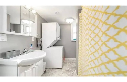 Oregon House | Cozy 2-bedroom home in convenient Oregon location